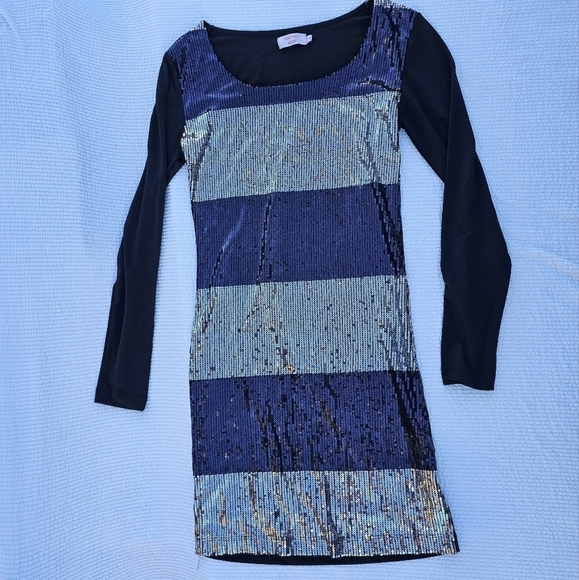 Young USA Long Sleeves Striped sequin Pattern black ans silver bodycon Dress med - Picture 1 of 11